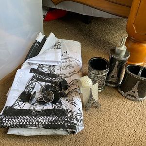 Effiel tower/Paris Bathroom set